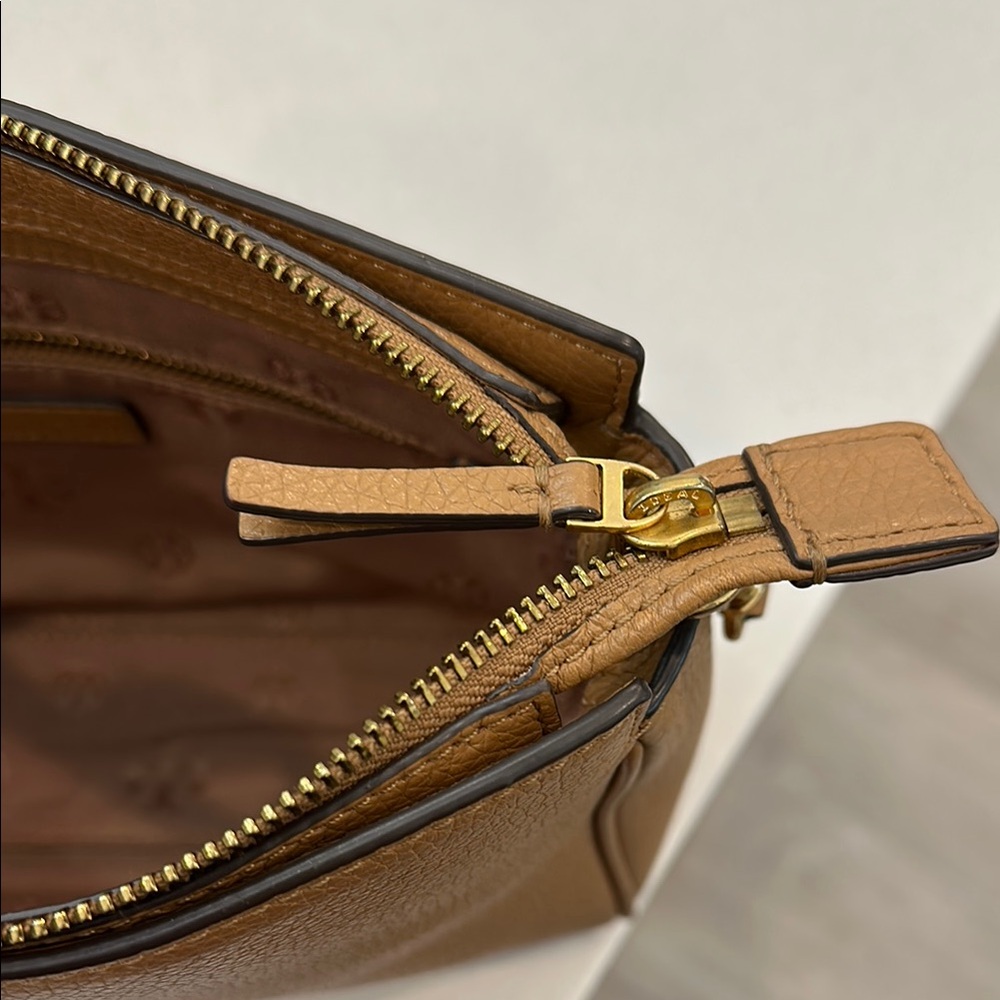 Tory Burch Tan Leather Crossbody Bag - Picture 9 of 9
